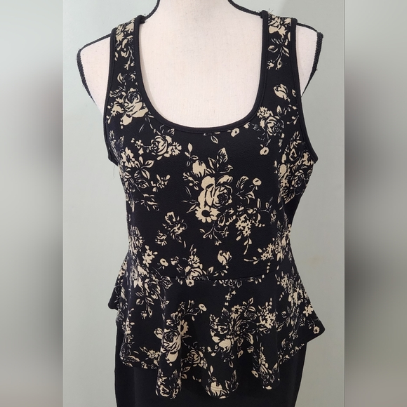 Fashion Gold peplum floral dress - Picture 5 of 7